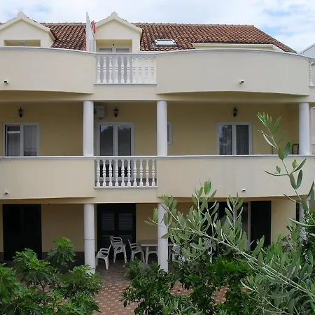 Marica Brodarica (Sibenik-Knin)